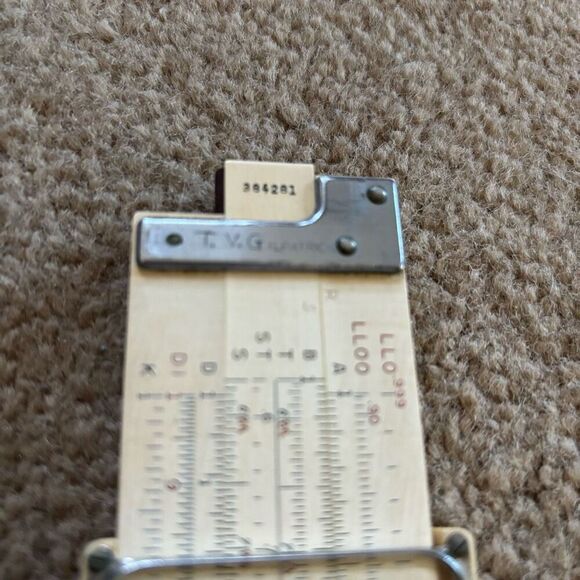 Keuffel & Esser K-E 4081-3 Engineer’s Slide Rule In Leather Case - Picture 9 of 10